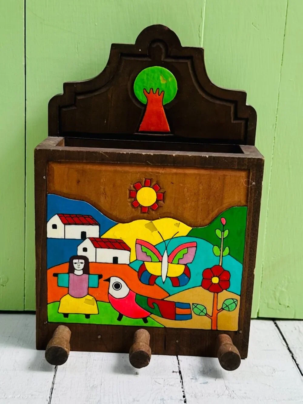 Vintage El Salvador Folk Art Wooden Key Holder Hand Painted Wall Rack